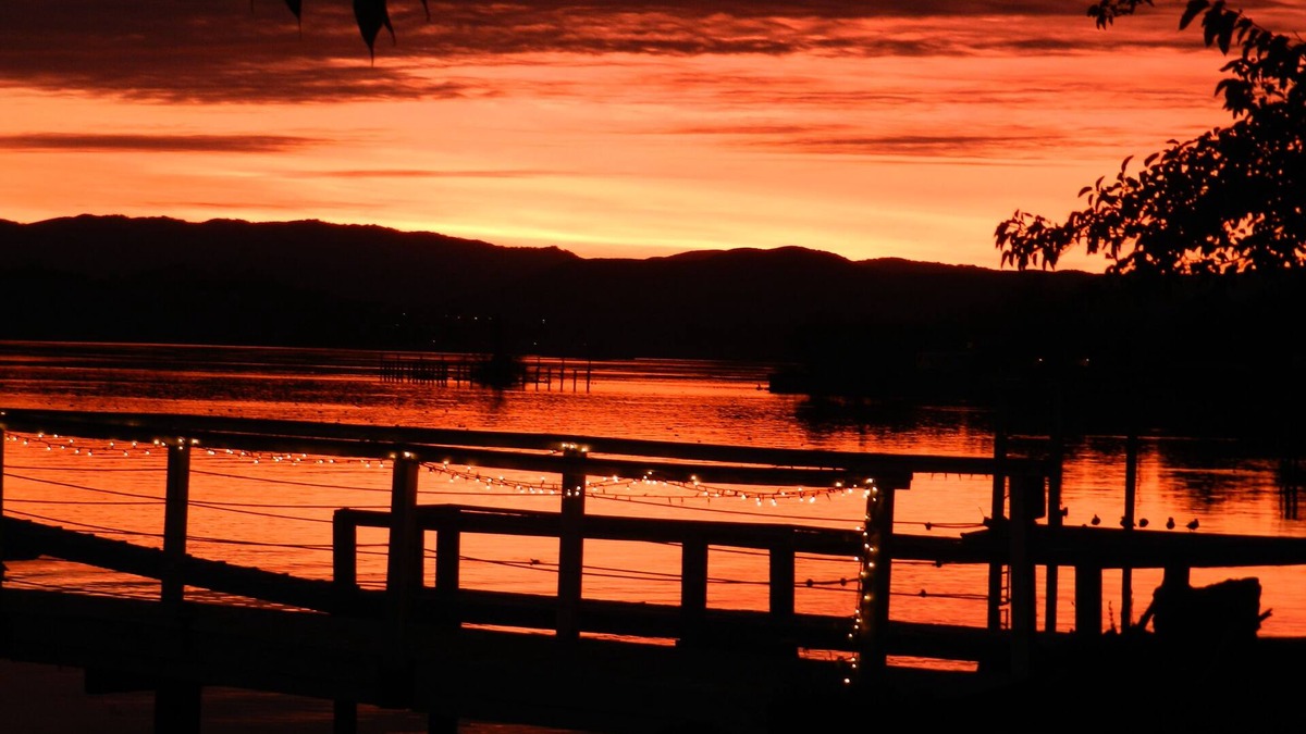 Nice House | Beautiful Lakefront Home SEPTEMBER 27 KELSEYVILLE PEAR FESTIVAL GREAT EVENT