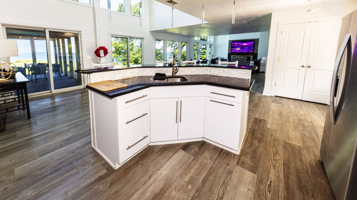 Glenn Haven Shores House | Beautiful Lakefront Home with Private Association Beach Access