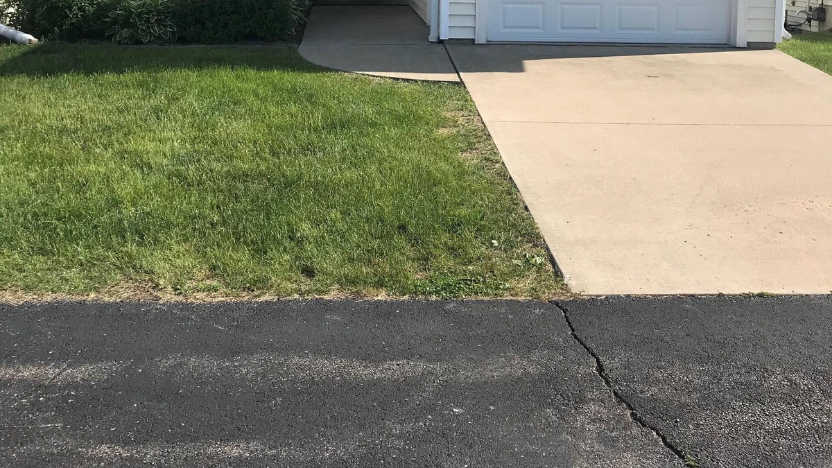 Apple River Condo | Beautiful Lakeview Townhome in Apple Canyon Lake near Galena