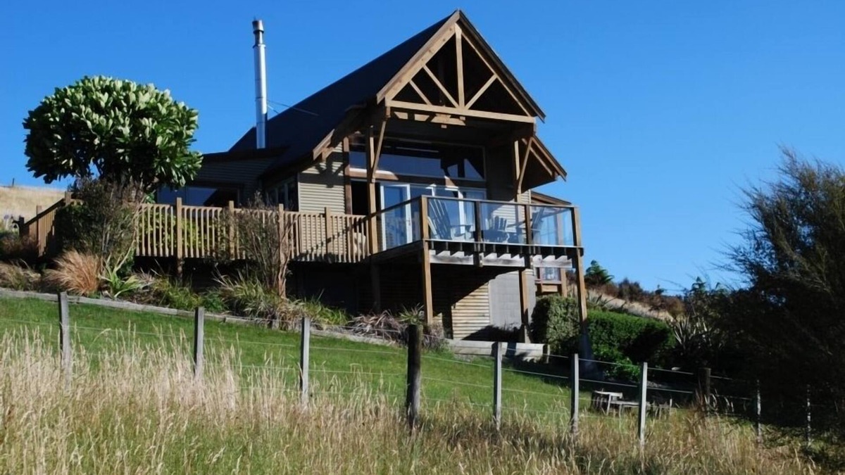 Masterton House | Beautiful lodge on the Ruamahanga River