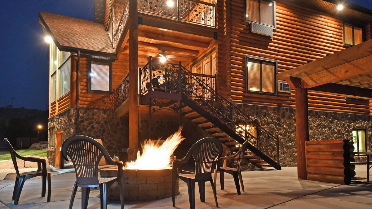 Coalville House | BEAUTIFUL LOG HOME - CLOSE TO PARK CITY