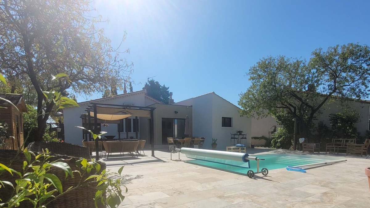 Salleles-d'Aude Villa | Beautiful luxury villa with a private pool