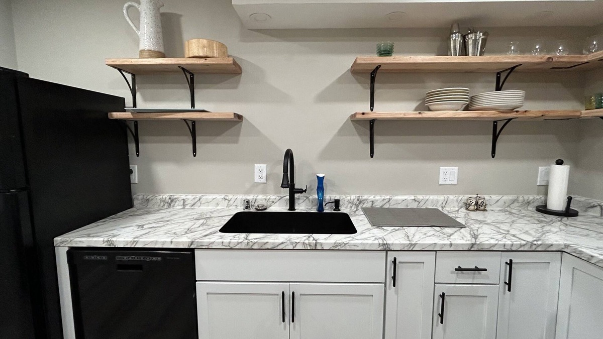 Madison House | Beautiful Madison Home Minutes to UW Campus/Hospital!