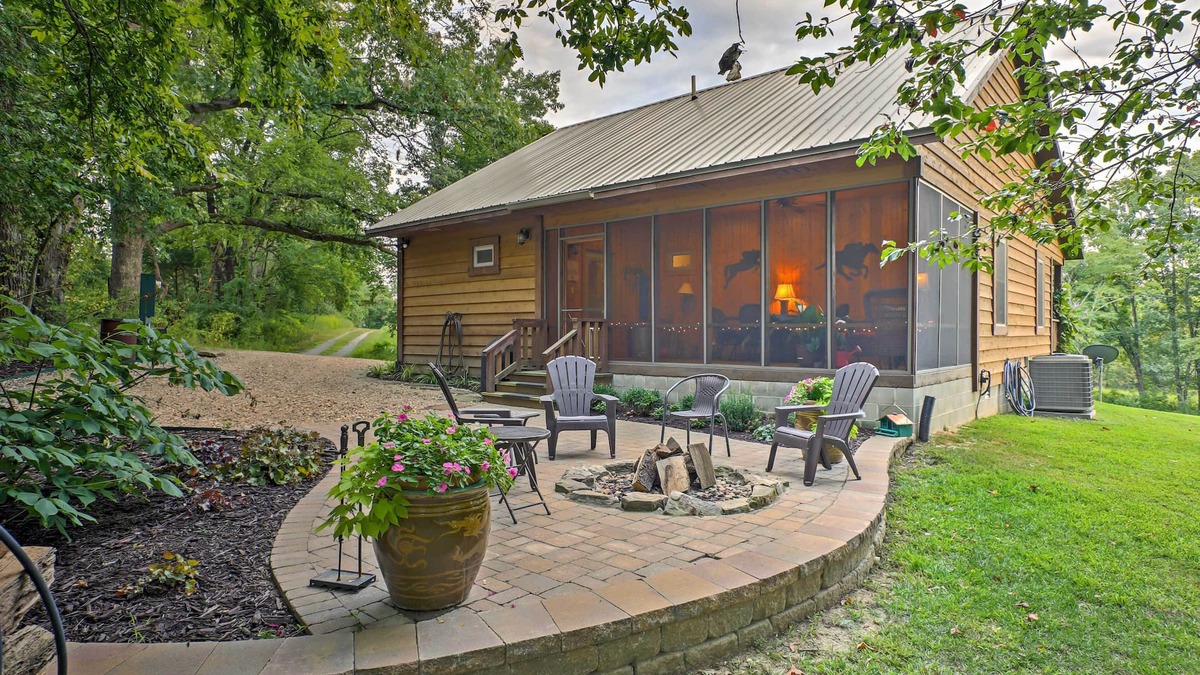 Makanda Cabin | Beautiful Makanda Cabin in Shawnee National Forest