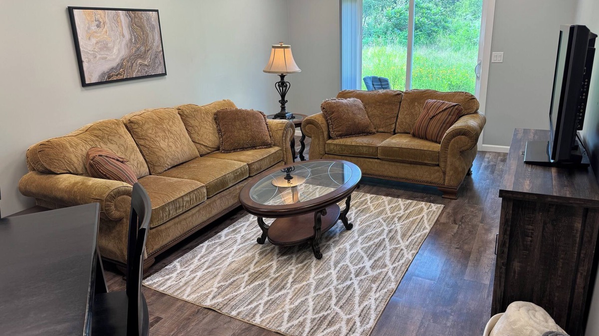 Ely Apartment | Beautiful modern 2 bedroom apartment, near trails, with big parking lot