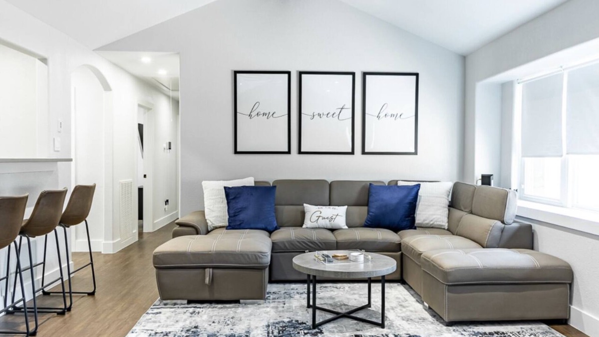Katy House | 🏡Beautiful modern entire home in Katy, Tx❤️Fully renovated!