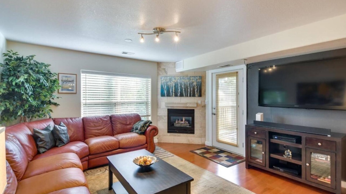 Edwards Condo | Beautiful Mountain Condo 10 Minutes from Beaver Creek, BBQ