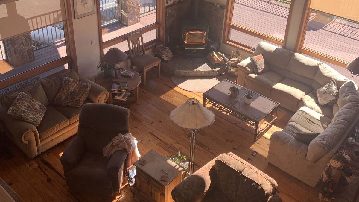 Springerville Other | Beautiful mountain getaway with hot tub and game room.
