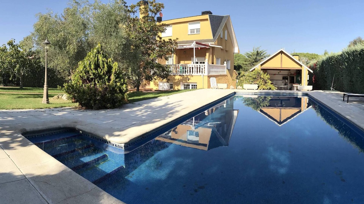 Boadilla del Monte Apartment | Beautiful New Apartment Full Equipe