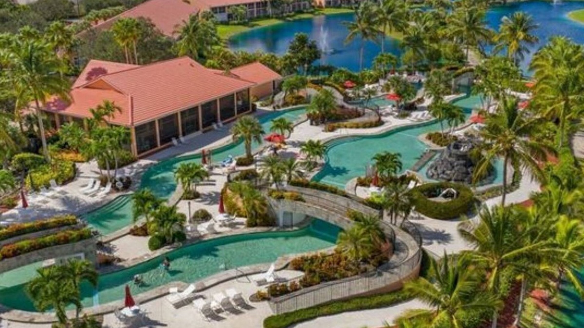 Naples Condo | Beautiful Naples FL Condo w/Lazy River, Minutes to Marco Island/Naples Beaches