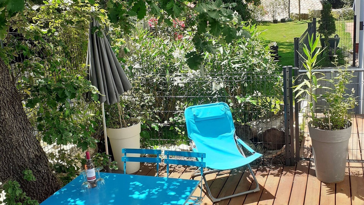 Sommieres Apartment | Beautiful new F2, all comfort, quiet, 2 steps from the center of Sommieres