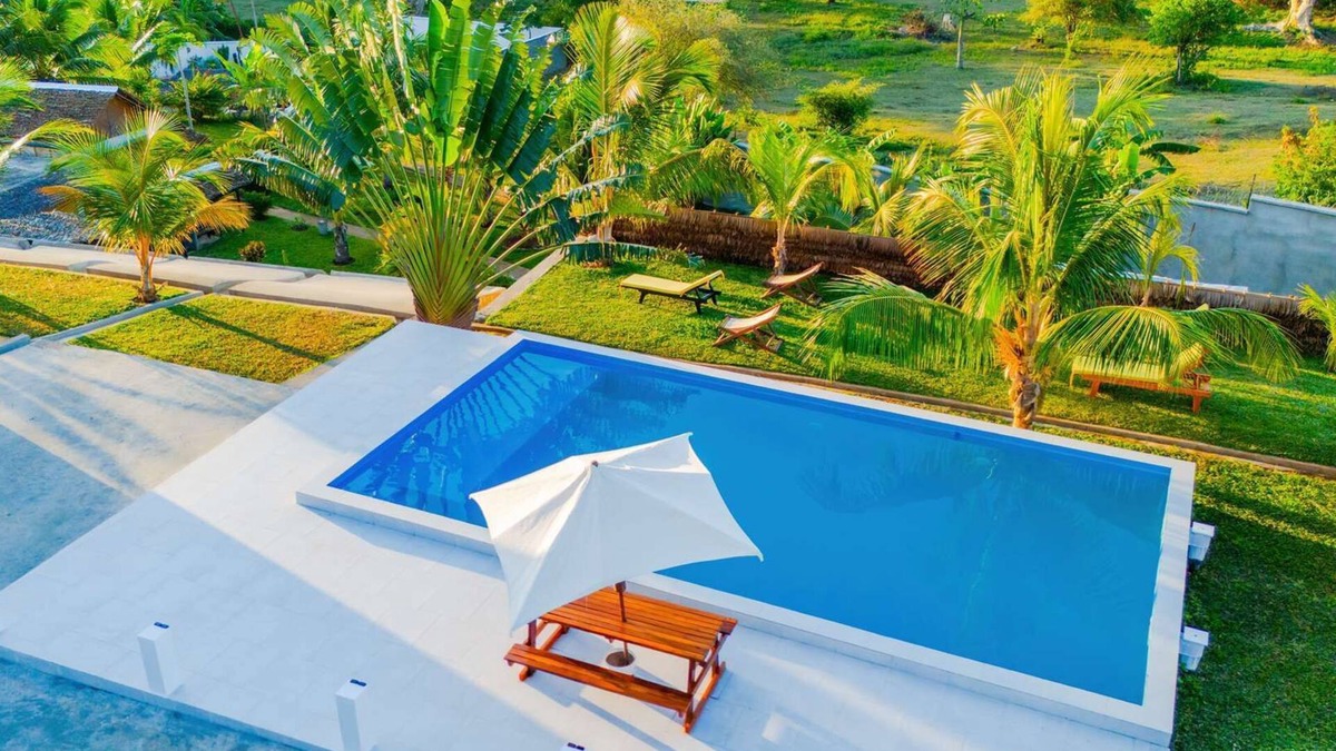 Ambaro House | BEAUTIFUL NEW VILLA WITH SWIMMING POOL, GARDEN, PRIVATE PARKING, JANITOR, CLEANING LADY