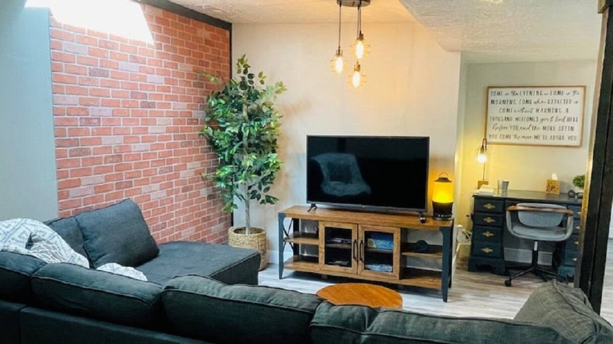 Logan House | Beautiful New York Style Loft In Downtown Logan