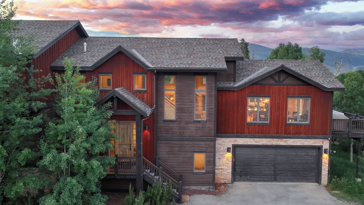 Wildernest House | Beautiful, Newer 5 Level Luxury Mountain Home - Grande Summit Lodge