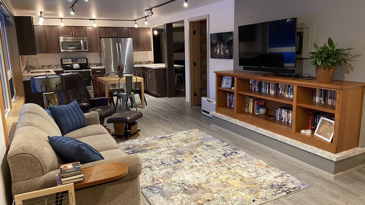 College House | Beautiful Nottingham House: Secluded but Close to Town