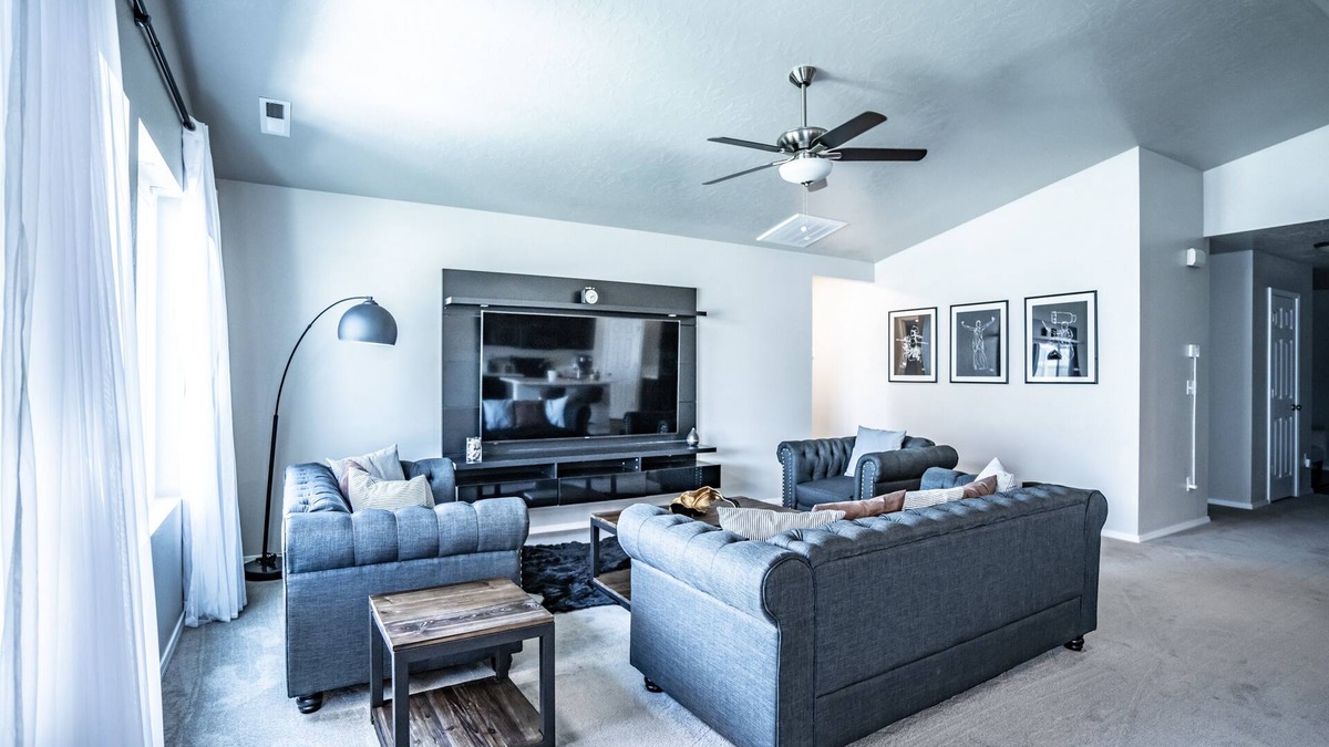 Kuna House | Beautiful Oasis with a splash of Glam