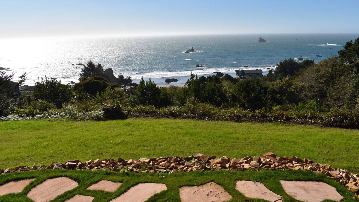 Brookings House | Beautiful Ocean View Home on the Majestic Oregon Coast