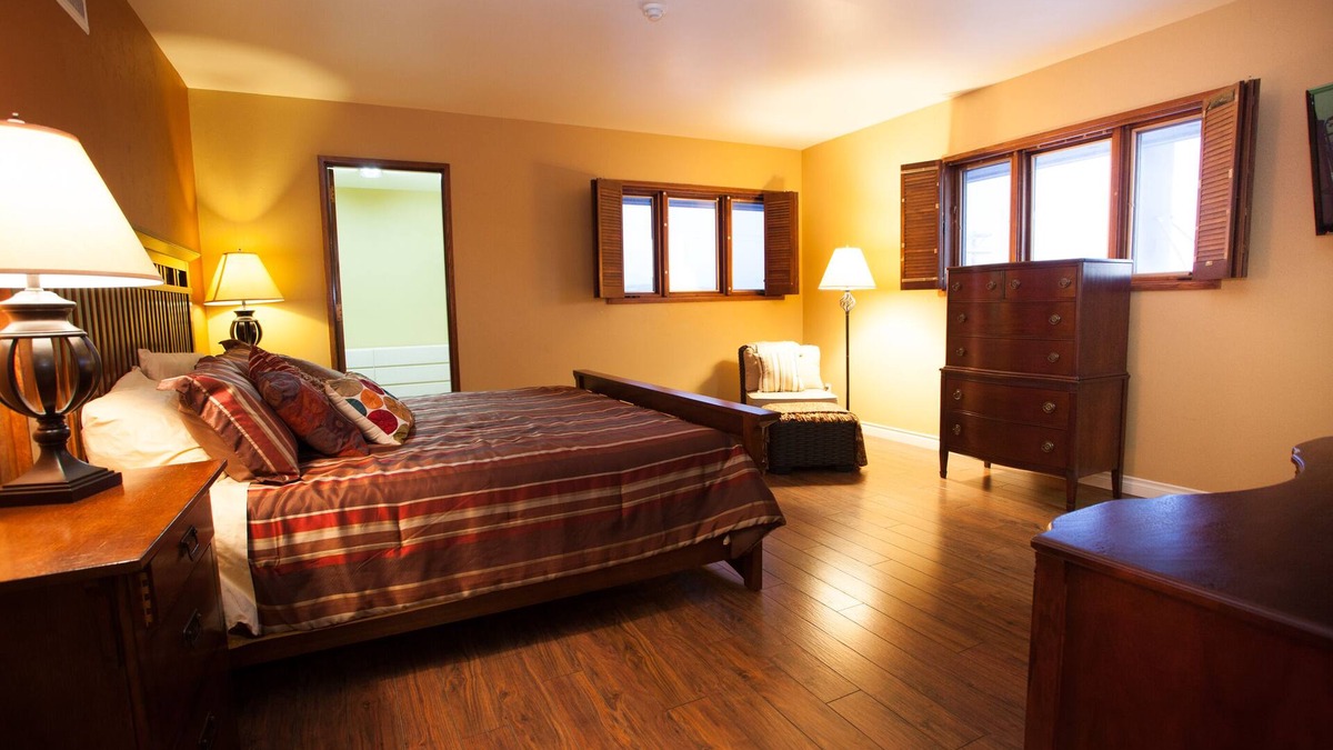 Fairbanks Condo | Beautiful Penthouse Suite in the heart of downtown Fairbanks