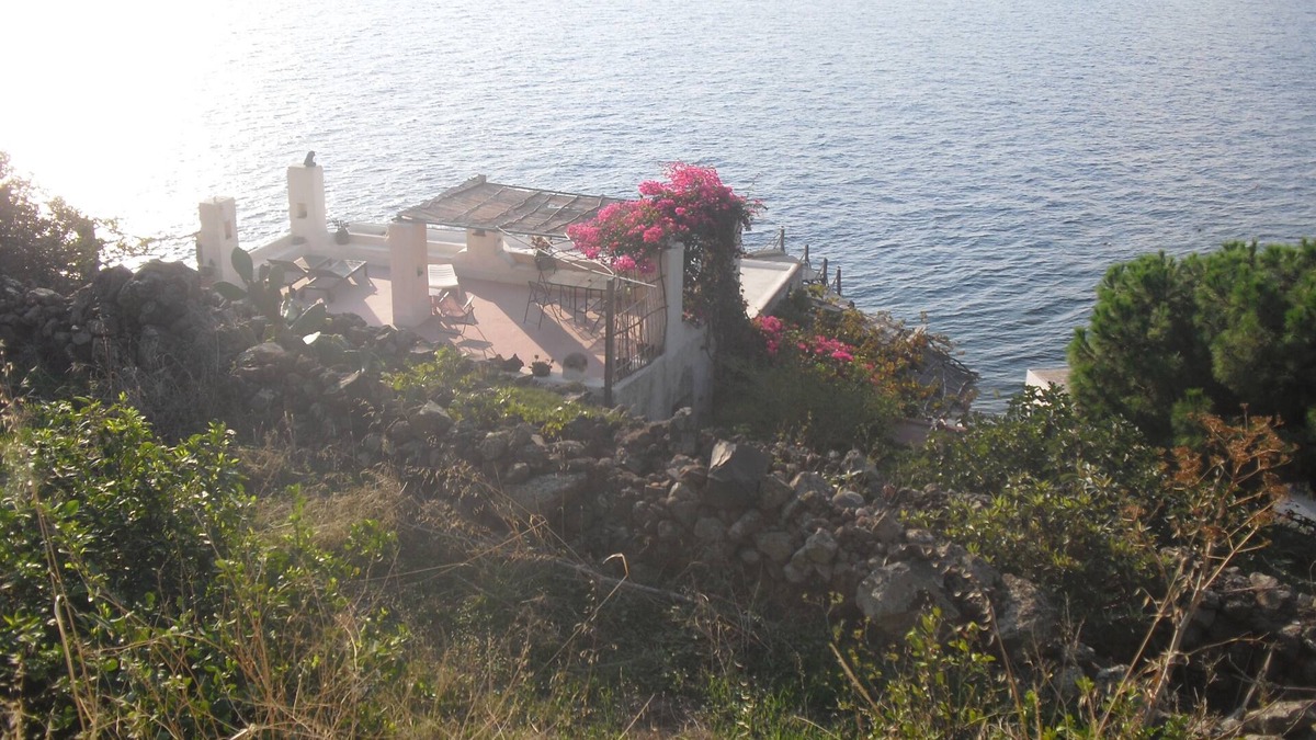 Alicudi Porto Apartment | Beautiful place 35 steps from the beach