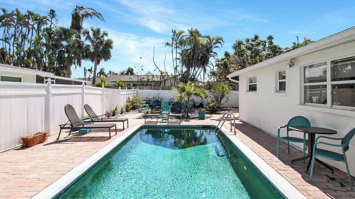 Longbeach Village House | Beautiful pool home in the historic village of Longboat Key | Close to beach - Longboat Oasis