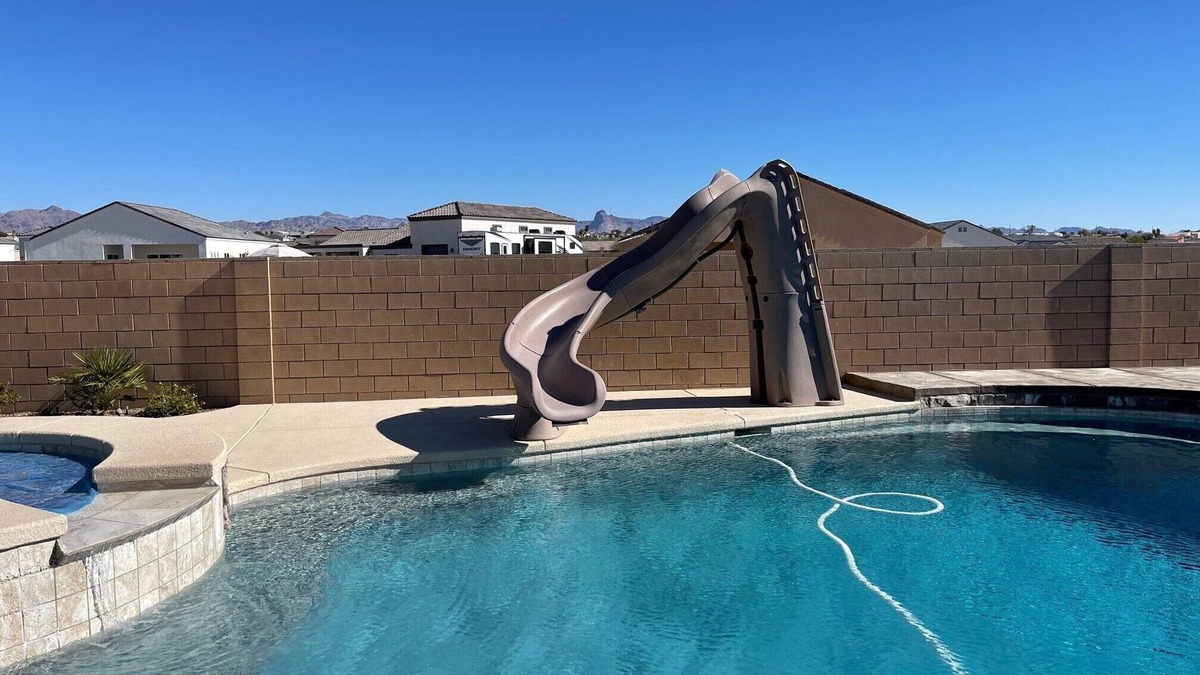 Fort Mohave House | Beautiful Pool/Spa/Slide home w/AMAZING outdoor space & gorgeous desert VIEWS