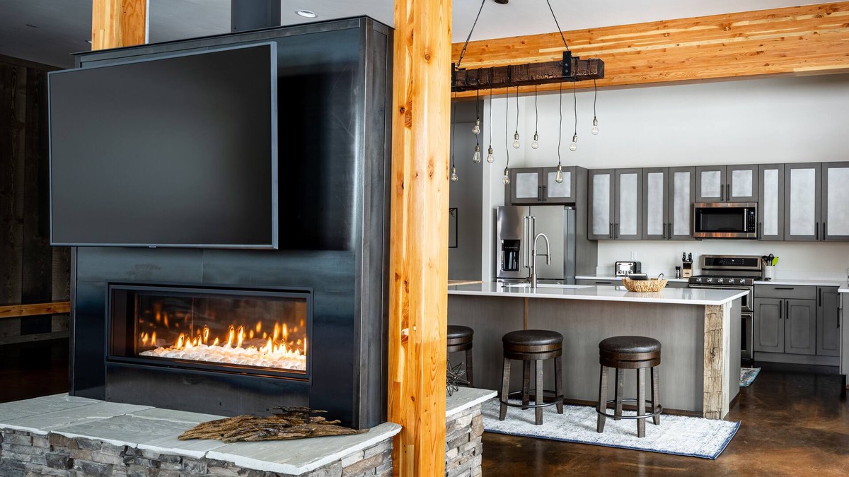 Porcupine Park House | Beautiful, private, perfectly located home for sleeping 16 guests comfortably!