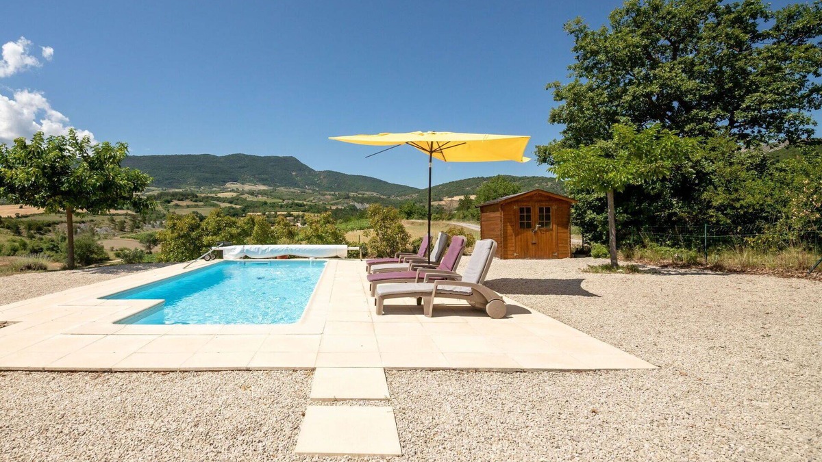 Sainte-Jalle House | Beautiful private villa for 6 people with private pool, WIFI, TV, terrace and pets allowed