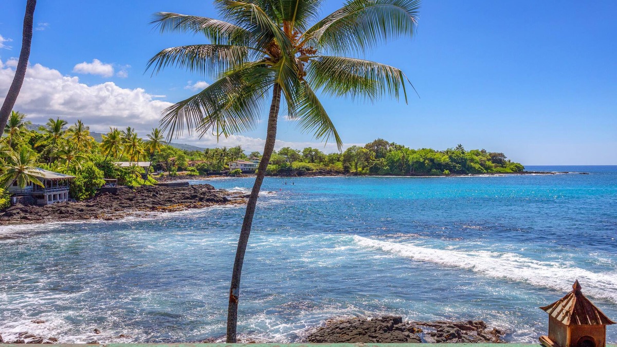 Kailua-Kona House | Beautiful Private Ocean Front Home on Lyman's Bay An enjoyable and peaceful stay