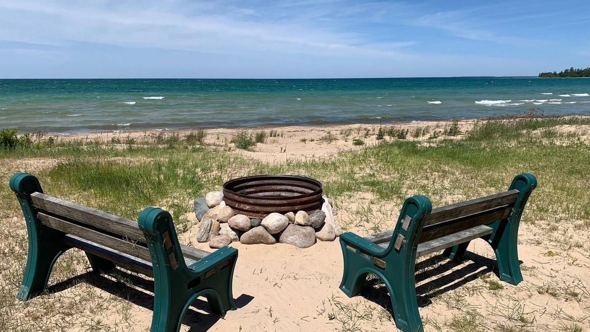 Mackinaw City Cottage | Beautiful Private Sandy Lake Michigan Beach Cottage -WiFi