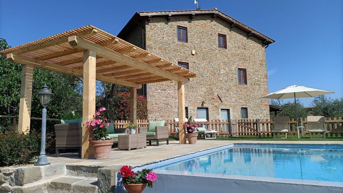 Montegonzi Villa | Beautiful private villa for 10 people with private pool, WIFI, A/C, TV, veranda and panoramic view