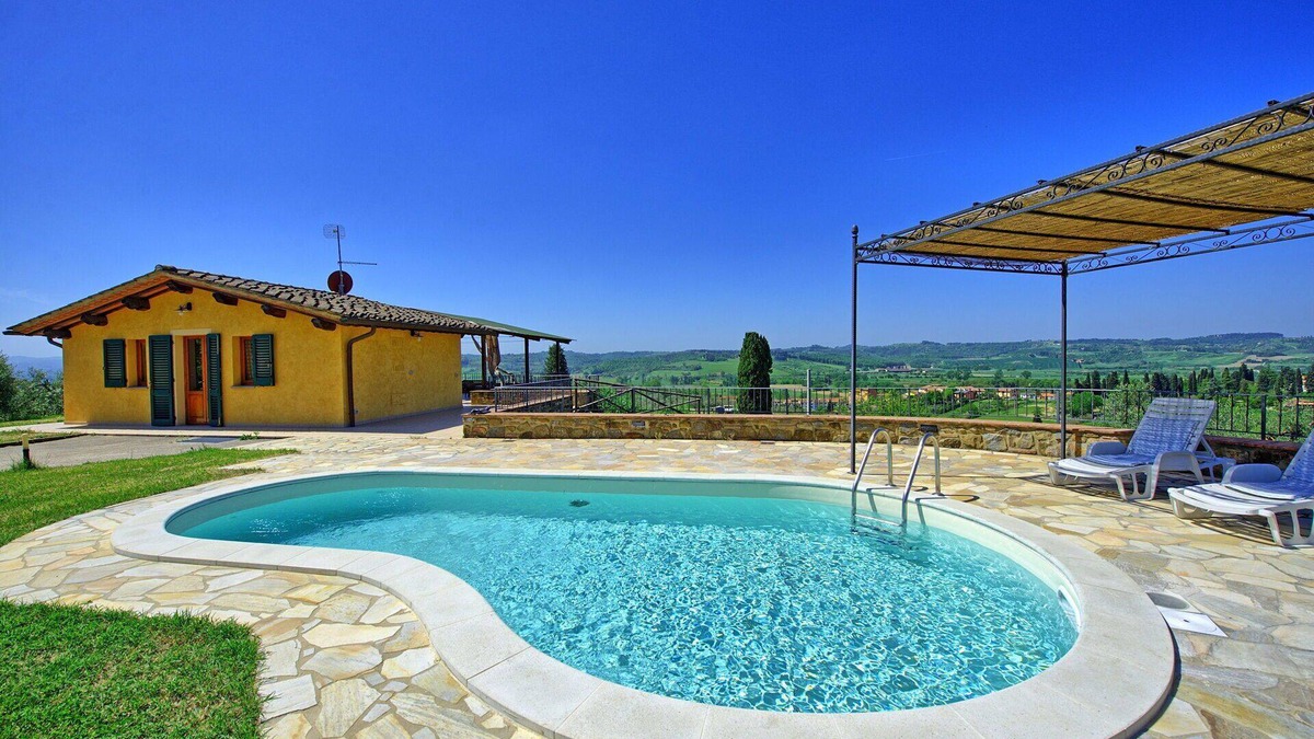 Castelfiorentino Villa | Beautiful private villa with private pool, A/C, WIFI, TV, terrace, pets allowed and panoramic view