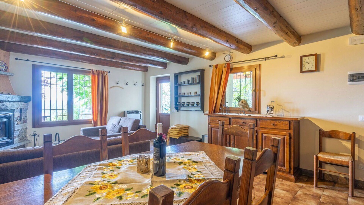 Trarego Viggiona House | Beautiful private villa for 6 guests with WIFI, TV, patio and pets allowed
