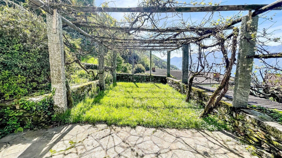 San Nazzaro House | Beautiful private villa for 5 guests with TV, balcony and pets allowed