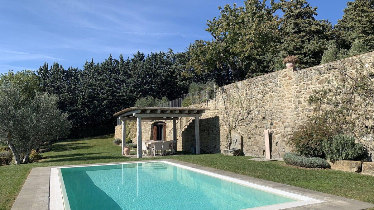 Cortona Villa | Beautiful private villa for 8 people with WIFI, A/C, private pool, TV, veranda and panoramic view