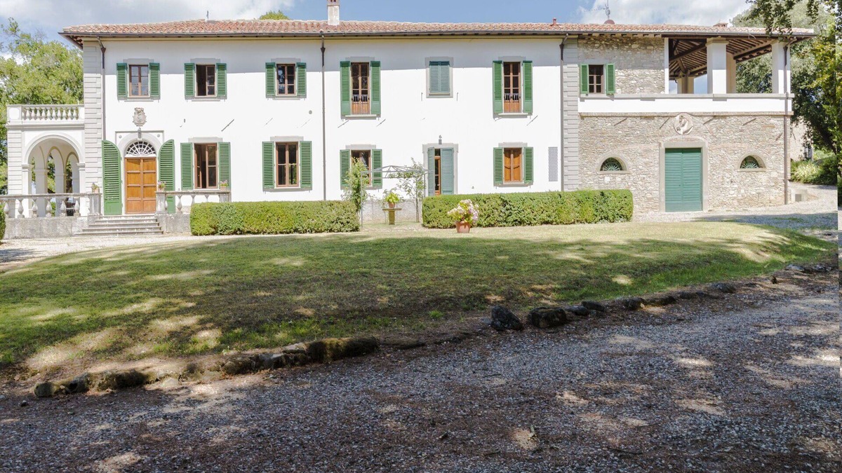 Vicchio Villa | Beautiful private villa for 12 people with private pool, WIFI, TV, terrace and panoramic view