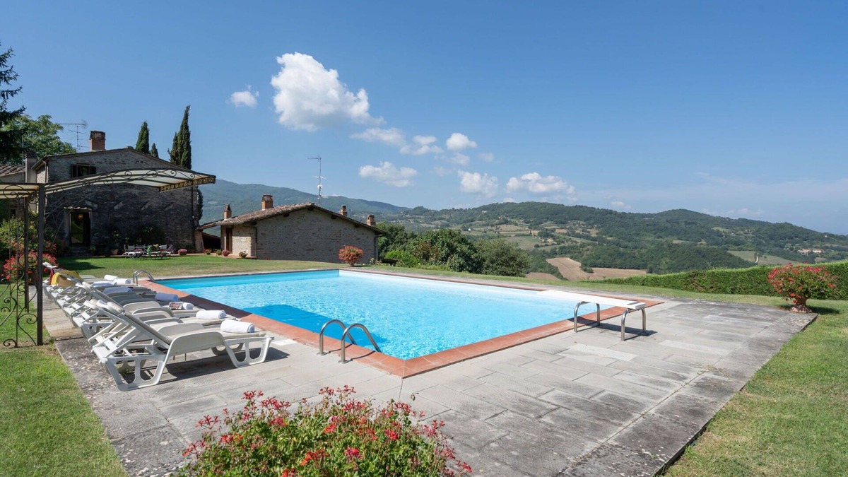Dicomano Villa | Beautiful private villa with WIFI, private pool, A/C, hot tub, TV, patio and panoramic view