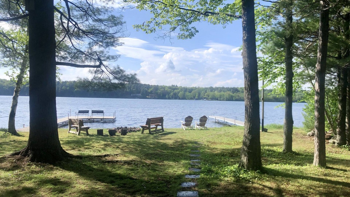 Chief Lake House | Beautiful property on Lac Courte Oreilles - flat lot! Sleeps 12