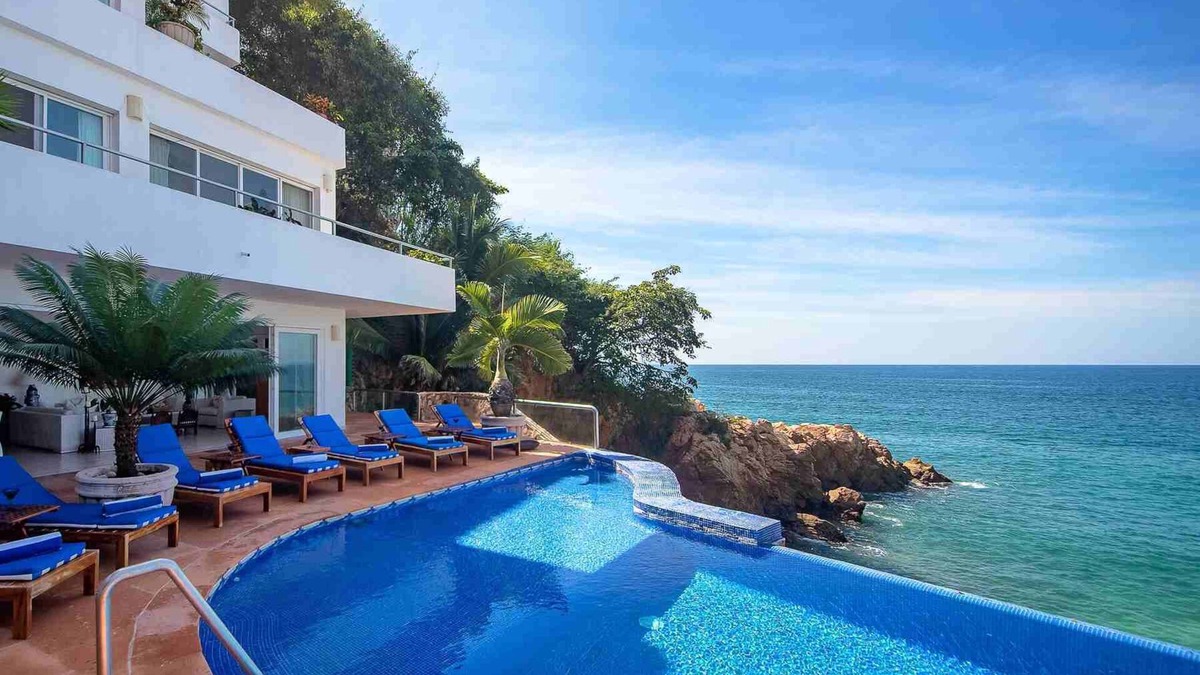 Cerro Villa | Beautiful Puerto Vallarta luxury villa rental