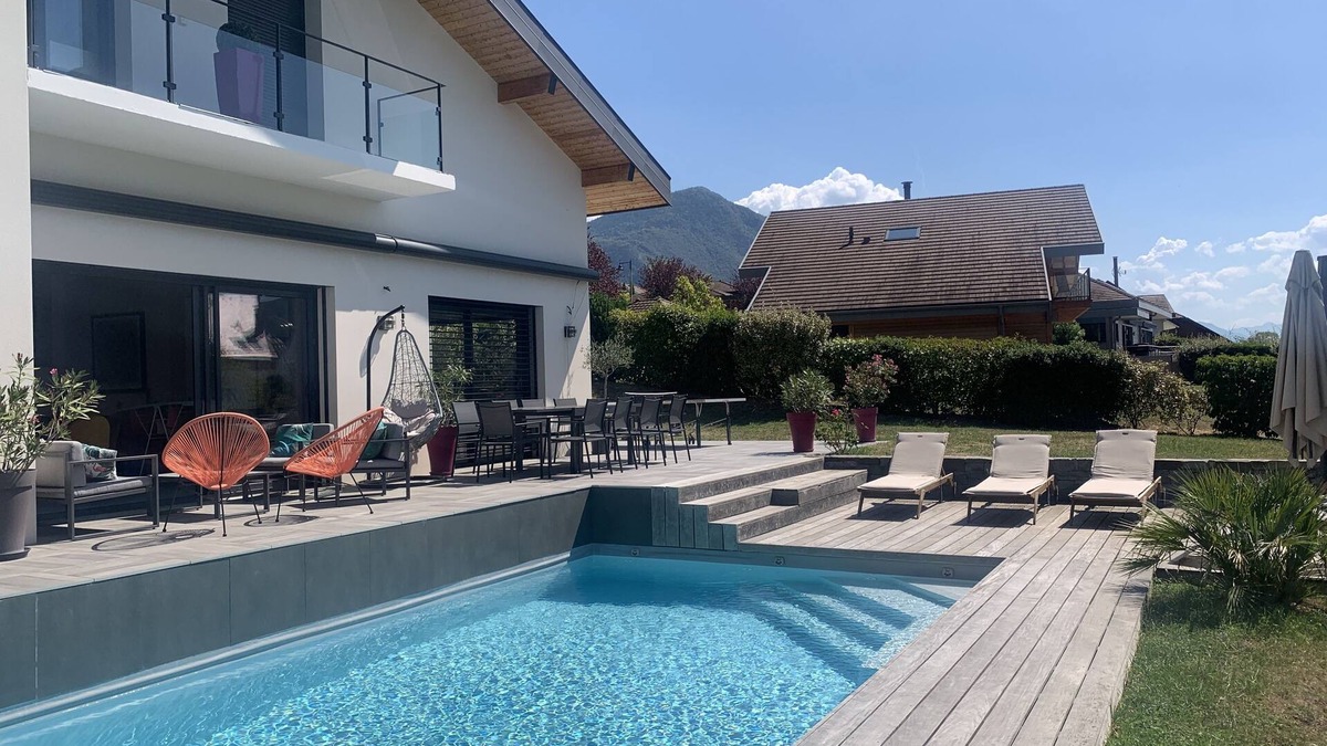 Annecy-le-Vieux House | Beautiful recent villa with swimming pool, near the beaches and center of Annecy