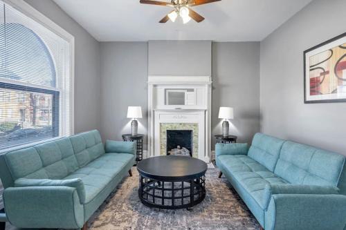Shaw House | Beautiful Rehabbed Unit in Shaw Community - 4226b
