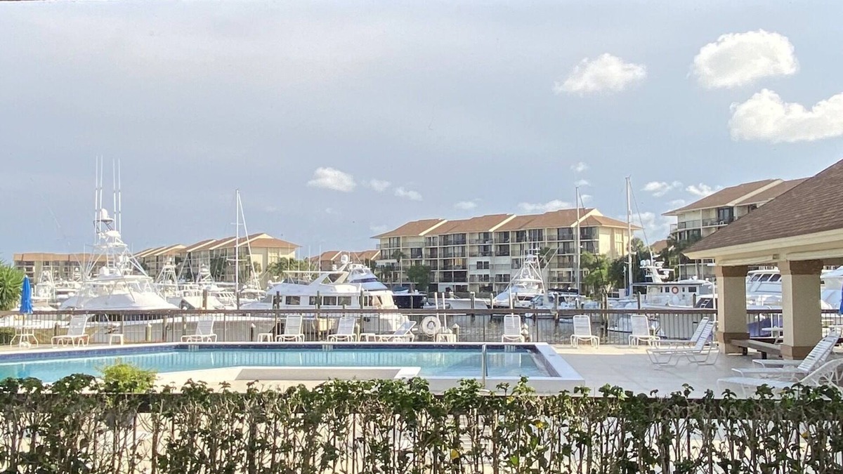 The Bluffs Other | Beautiful Remolded Condo Near Beach