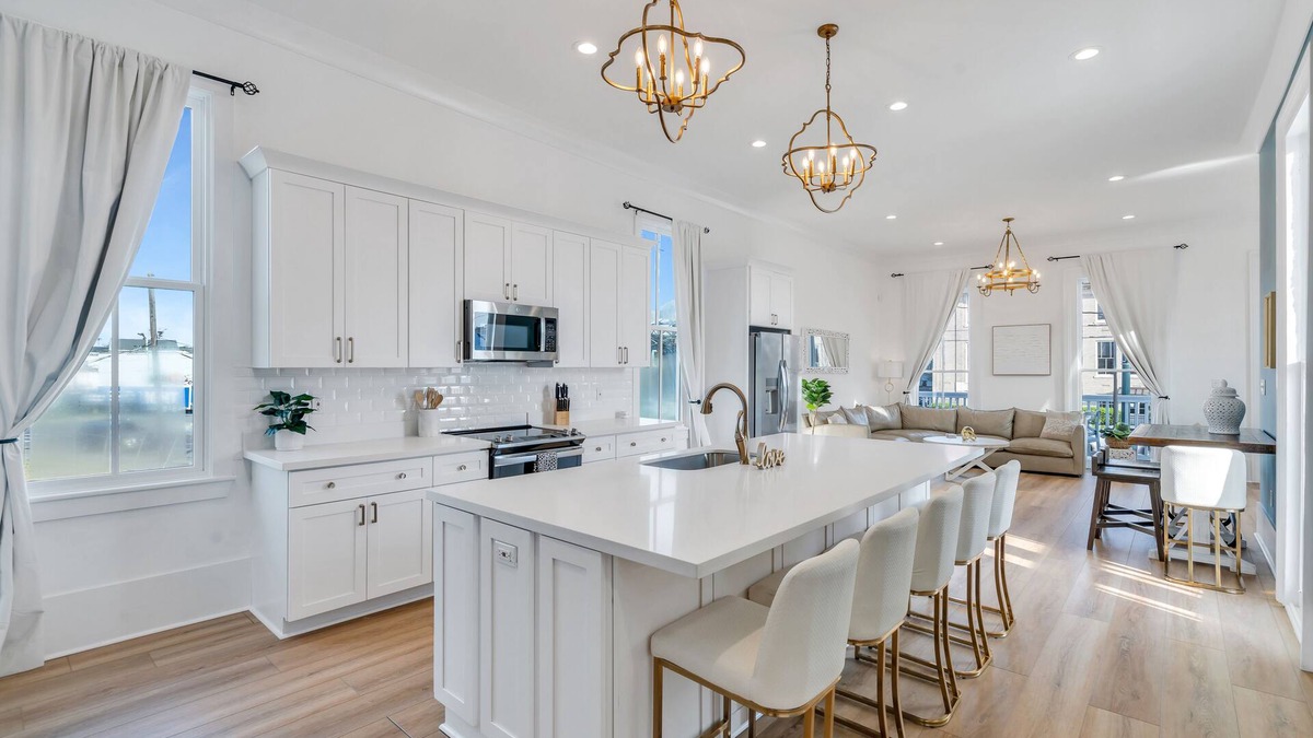 Faubourg Marigny House | Beautiful Renovated Historic Home with private courtyard, 4 blocks to FQ