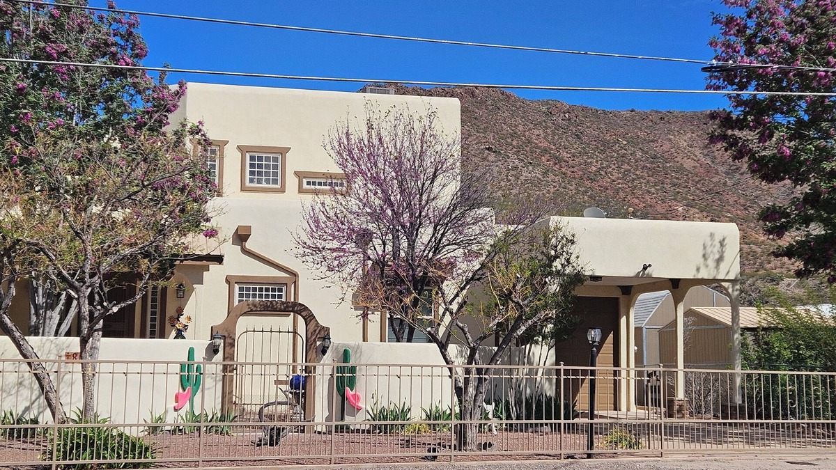Truth or Consequences House | Beautiful Riverside Home