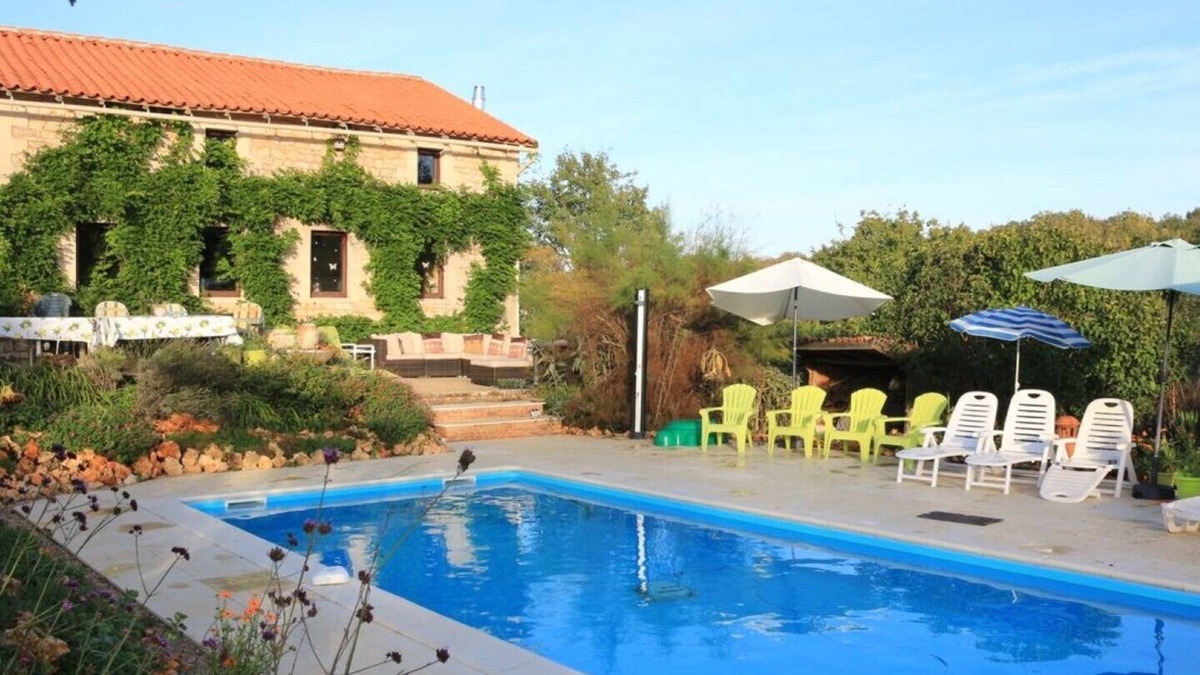 Lizant Other | Beautiful S Facing Farmhouse. Overlooks secluded/private pool + cover HEATING.