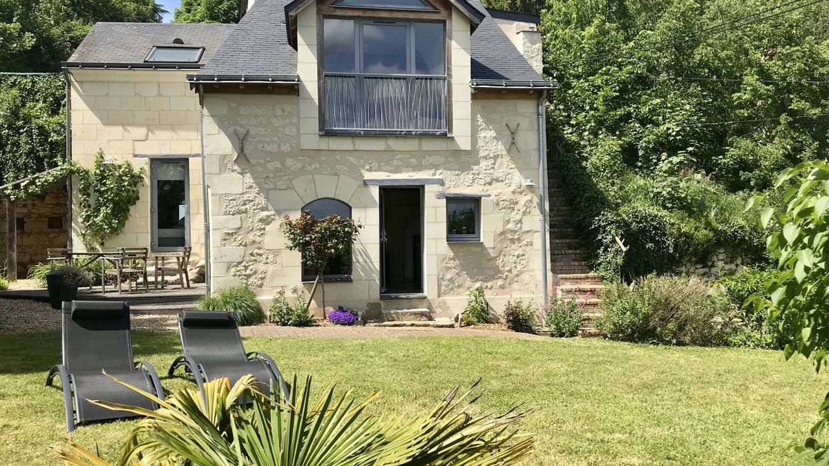 Gennes-Val-de-Loire House | Beautiful stone house with a view of the Loire Valley, quiet, central location, Saumur