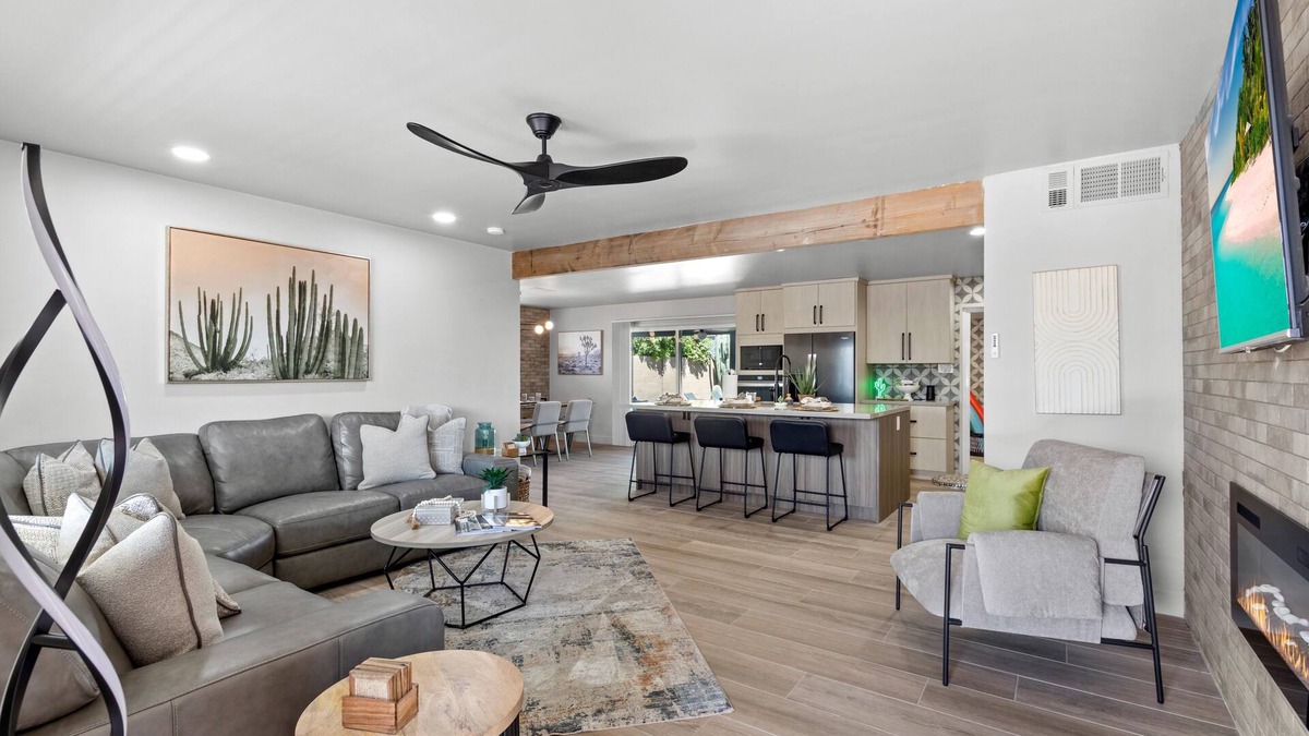 South Scottsdale House | Beautiful Scottsdale home for rent 3 miles from Old Town Scottsdale.