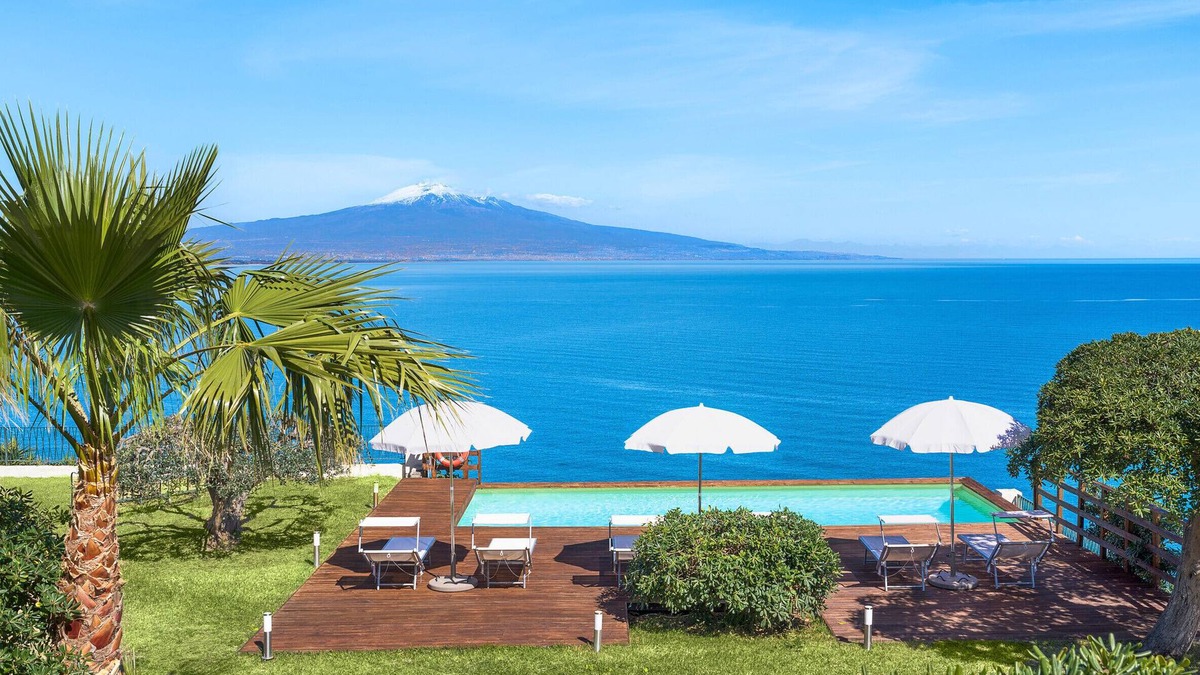 Costa Saracena-Castelluccio Villa | Beautiful sea-front villa with pool