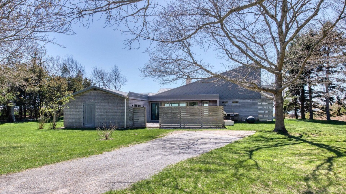 Shorewood House | Beautiful Shelter Island/Hamptons Beach House Monthly Rental