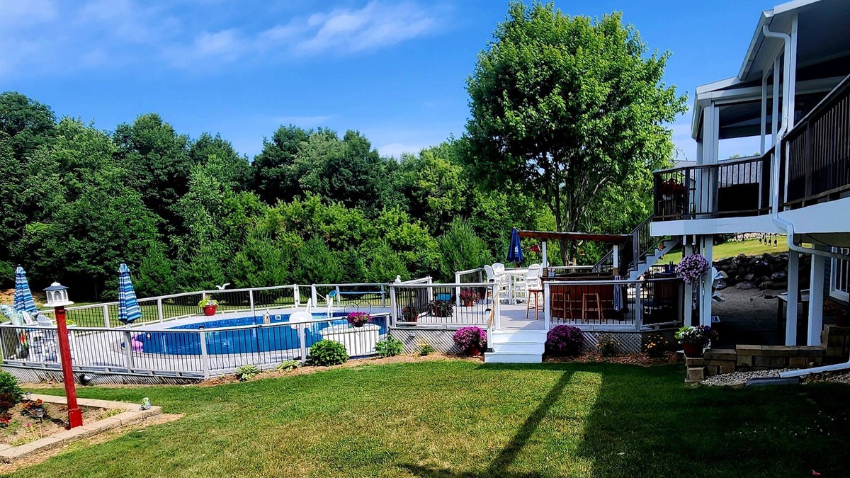 Hartford House | Beautiful SIX bedroom FOUR bath house with heated pool and hot tub!