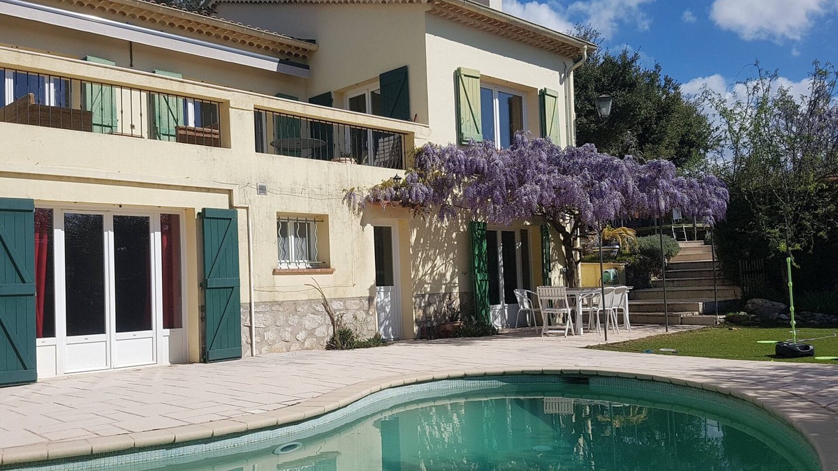 Saint-Jacques Villa | Beautiful southern French villa with pool